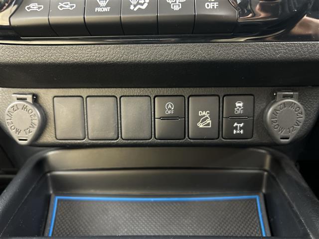 ハイラックス Ｚ　禁煙車　ＴＲＤ　ＲＡＹＳホイール　純正ナビ　バックカメラ　前後コーナーセンサー　トヨタセーフティーセンス　レーダークルーズコントロール　レーンキープアシスト　ＥＴＣ　プッシュスタート　スマートキー（30枚目）