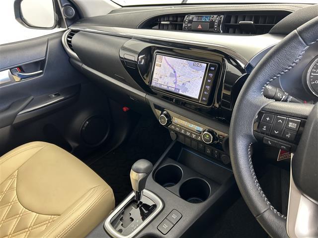 ハイラックス Ｚ　禁煙車　ＴＲＤ　ＲＡＹＳホイール　純正ナビ　バックカメラ　前後コーナーセンサー　トヨタセーフティーセンス　レーダークルーズコントロール　レーンキープアシスト　ＥＴＣ　プッシュスタート　スマートキー（31枚目）