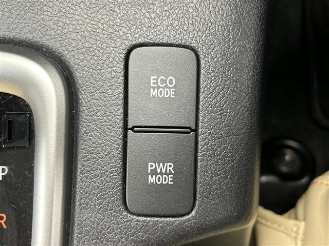 ハイラックス Ｚ　禁煙車　ＴＲＤ　ＲＡＹＳホイール　純正ナビ　バックカメラ　前後コーナーセンサー　トヨタセーフティーセンス　レーダークルーズコントロール　レーンキープアシスト　ＥＴＣ　プッシュスタート　スマートキー（32枚目）