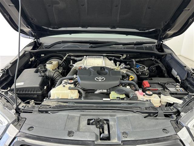 ハイラックス Ｚ　禁煙車　ＴＲＤ　ＲＡＹＳホイール　純正ナビ　バックカメラ　前後コーナーセンサー　トヨタセーフティーセンス　レーダークルーズコントロール　レーンキープアシスト　ＥＴＣ　プッシュスタート　スマートキー（43枚目）