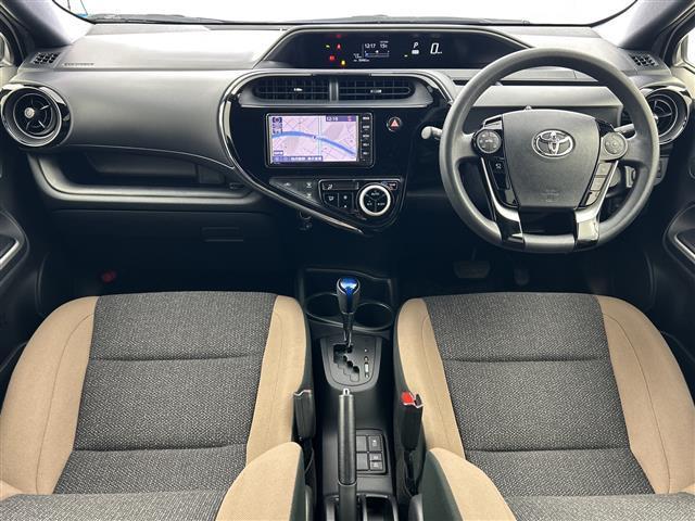 アクア Ｓ　グランパー　純正ナビ　全周囲　ＬＥＤヘッドライト　トヨタセーフティーセンス　レーンキープアシスト　前後コーナーセンサー　パーキングアシスト　オートライト　オートマチックハイビーム　スペアーキー　取説（3枚目）