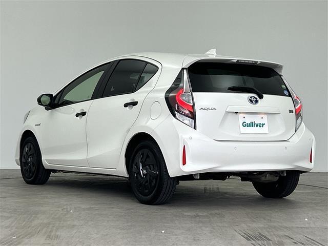 アクア Ｓ　グランパー　純正ナビ　全周囲　ＬＥＤヘッドライト　トヨタセーフティーセンス　レーンキープアシスト　前後コーナーセンサー　パーキングアシスト　オートライト　オートマチックハイビーム　スペアーキー　取説（20枚目）