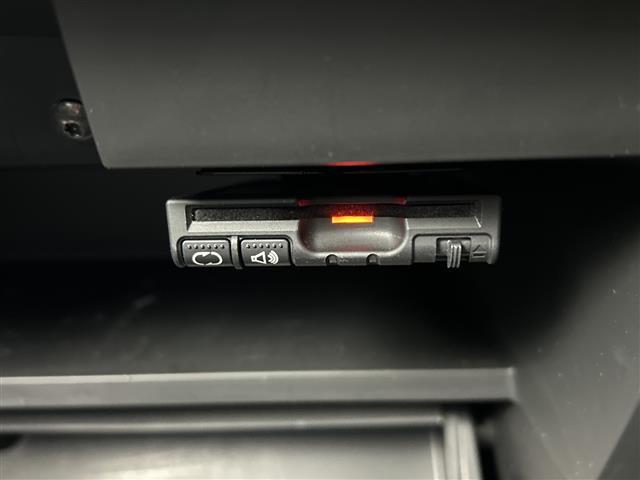 店頭在庫以外にも全国約４万台※の在庫から、ぴったりな１台をご提案します！※２０２３年１０月現在の在庫台数です。売約済の可能性があります。