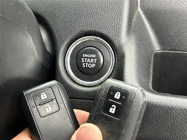 気になる車はすぐにお問い合わせください！画面右側の００６６から始まる無料ダイヤルからお問い合わせ下さい！専門スタッフがお車のご質問にお答えいたします！