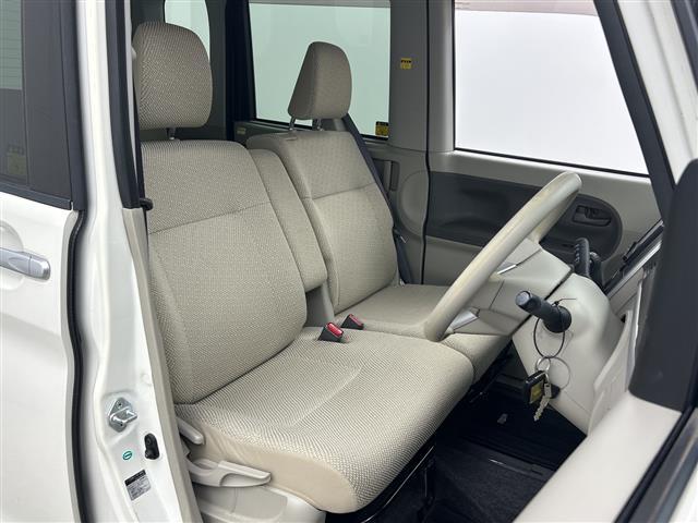 タント Ｘ　禁煙車　ナビ　オートエアコン　片側パワースライドドア　アイドリングストップ　ＥＴＣ　スマートキー　プッシュスタート　電格ミラー　Ｗエアバッグ　ＤＶＤ　フルセグ　オートライト　ＡＢＳ（13枚目）