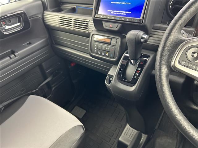 Ｎ－ＶＡＮ＋スタイル ファン・ターボ　禁煙車　純正８型ナビ　バックカメラ　ホンダセンシング　レーダークルーズコントロール　レーンキープアシスト　純正ＯＰラッピングボンネット　前後コーナーセンサー　社外リフトアップサス　純正サス積み込み（16枚目）