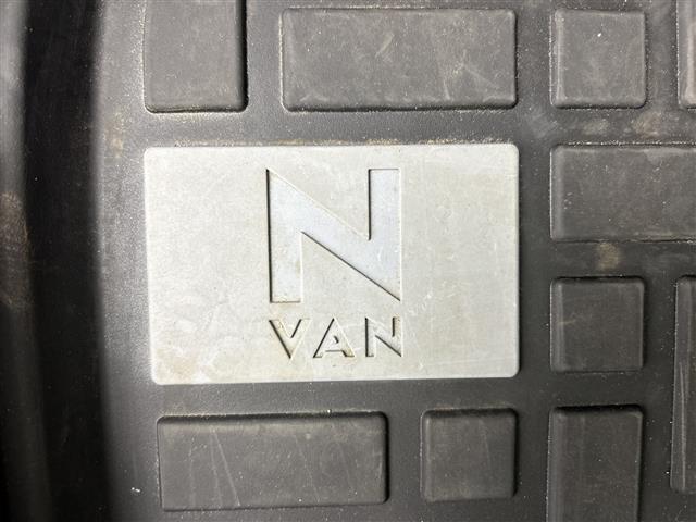 Ｎ－ＶＡＮ＋スタイル ファン・ターボ　禁煙車　純正８型ナビ　バックカメラ　ホンダセンシング　レーダークルーズコントロール　レーンキープアシスト　純正ＯＰラッピングボンネット　前後コーナーセンサー　社外リフトアップサス　純正サス積み込み（38枚目）