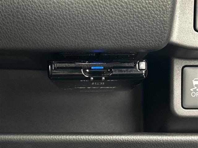 ｅＫカスタム Ｔセーフティパッケージ　禁煙車　社外ナビ　全周囲カメラ　ドラレコ　シートヒータークルコン　衝突軽減ブレーキ　レーンキープアシスト　ステアリングスイッチ　ＬＥＤヘッドライト　フォグライト　ＥＴＣ（9枚目）