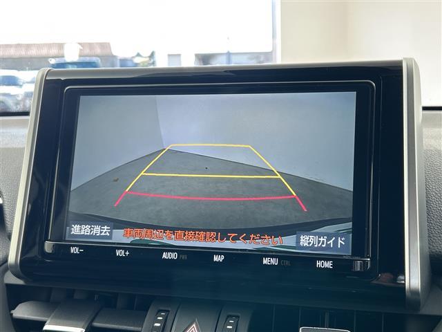 ＲＡＶ４ ハイブリッドＧ　禁煙車　純正９インチナビ　フルセグＴＶ／ＣＤ／ＤＶＤ／Ｂｌｕｅｔｏｏｔｈ／ＨＤＭＩ　サンルーフ　トヨタセーフティセンスシステム　衝突軽減ブレーキシス　オートハイビーム　レーダークルコン　ＥＴＣ（3枚目）