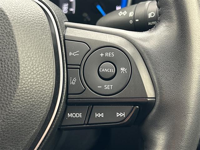 ＲＡＶ４ ハイブリッドＧ　禁煙車　純正９インチナビ　フルセグＴＶ／ＣＤ／ＤＶＤ／Ｂｌｕｅｔｏｏｔｈ／ＨＤＭＩ　サンルーフ　トヨタセーフティセンスシステム　衝突軽減ブレーキシス　オートハイビーム　レーダークルコン　ＥＴＣ（22枚目）