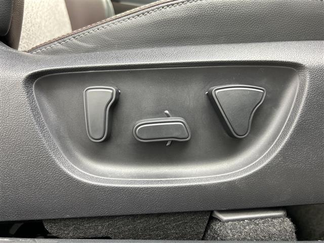 ヤリスクロス ハイブリッドZ 禁煙車/純正ナビ/パノラミックビューモニター/トヨタセーフティセンス/プリクラッシュセーフティ/レーダークルーズコントロール/オートマチックハイビーム/レーントレーシングアシスト/前席シートヒーター(12枚目)