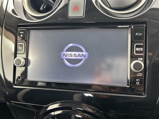 ノート ｅ－パワー　Ｘ　禁煙車　純正ナビ　全周囲カメラ　ドラレコ　ＬＥＤヘッドライト　衝突軽減ブレーキ　レーンキープアシスト　インテリジェントルームミラー　前後コーナーセンサー　スマートキー　プッシュスタート（3枚目）