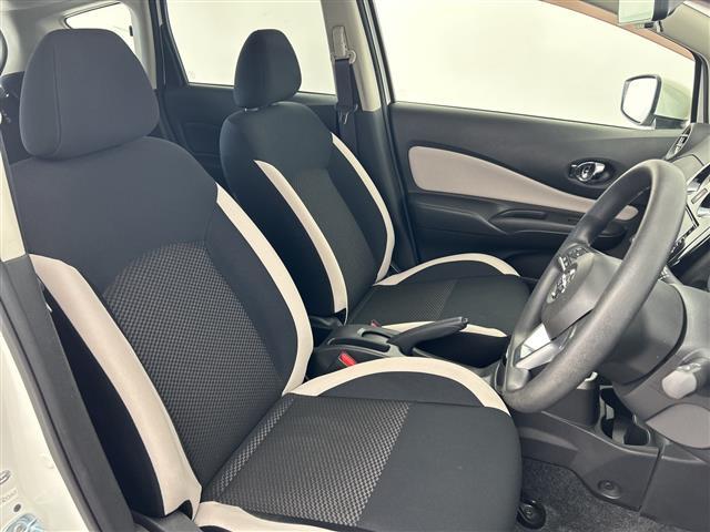 ノート ｅ－パワー　Ｘ　禁煙車　純正ナビ　全周囲カメラ　ドラレコ　ＬＥＤヘッドライト　衝突軽減ブレーキ　レーンキープアシスト　インテリジェントルームミラー　前後コーナーセンサー　スマートキー　プッシュスタート（11枚目）