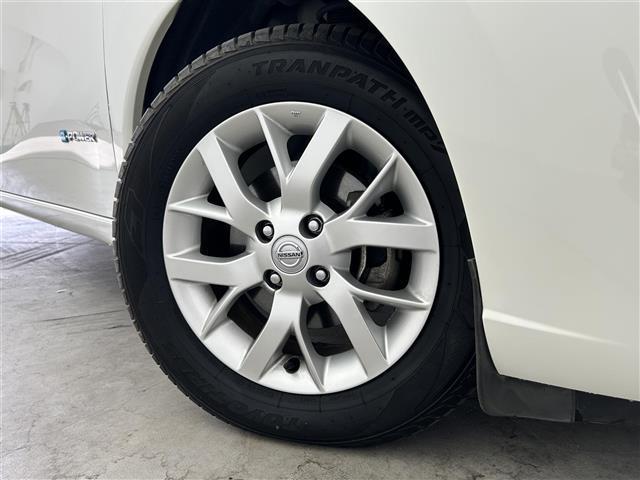 ノート ｅ－パワー　Ｘ　禁煙車　純正ナビ　全周囲カメラ　ドラレコ　ＬＥＤヘッドライト　衝突軽減ブレーキ　レーンキープアシスト　インテリジェントルームミラー　前後コーナーセンサー　スマートキー　プッシュスタート（14枚目）