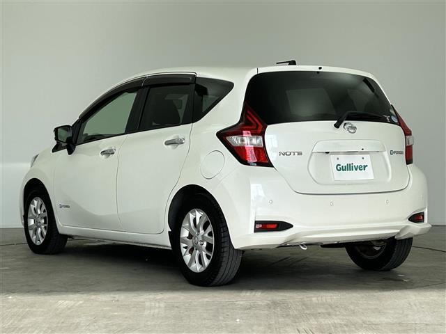 ノート ｅ－パワー　Ｘ　禁煙車　純正ナビ　全周囲カメラ　ドラレコ　ＬＥＤヘッドライト　衝突軽減ブレーキ　レーンキープアシスト　インテリジェントルームミラー　前後コーナーセンサー　スマートキー　プッシュスタート（18枚目）