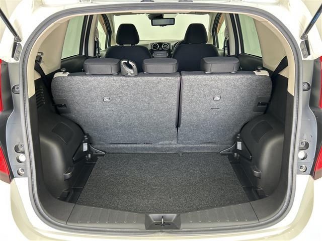 ノート ｅ－パワー　Ｘ　禁煙車　純正ナビ　全周囲カメラ　ドラレコ　ＬＥＤヘッドライト　衝突軽減ブレーキ　レーンキープアシスト　インテリジェントルームミラー　前後コーナーセンサー　スマートキー　プッシュスタート（32枚目）