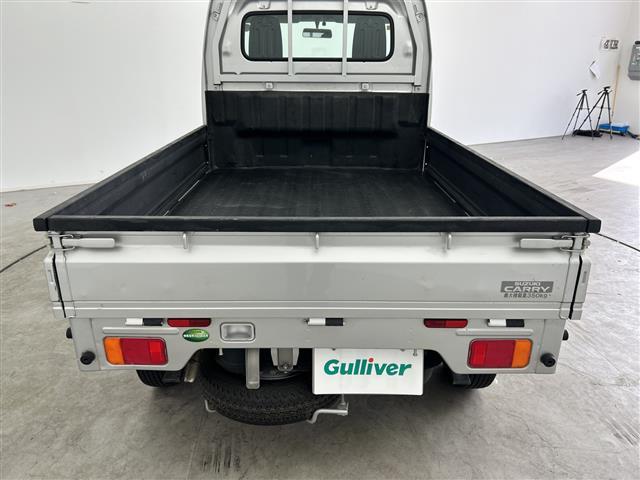 キャリイトラック ＫＣエアコン・パワステ　ＡＷＤ　ハ゛ックカメラ　社外オーテ゛ィオ（ＣＤ）　ＬＥＤヘット゛ライト　ＥＴＣ　ヘット゛ライトレヘ゛リンク゛スイッチ　スヘ゜アタイヤ付き　スヘ゜アキー１セット　荷台コ゛ムマット付き　人気ＭＴ車（15枚目）