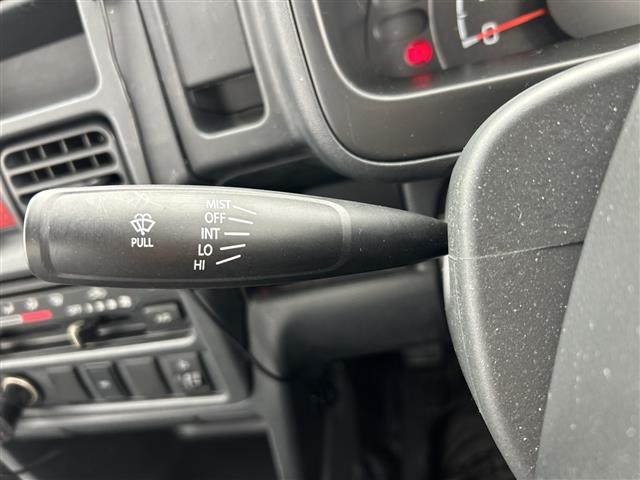 キャリイトラック ＫＣエアコン・パワステ　ＡＷＤ　ハ゛ックカメラ　社外オーテ゛ィオ（ＣＤ）　ＬＥＤヘット゛ライト　ＥＴＣ　ヘット゛ライトレヘ゛リンク゛スイッチ　スヘ゜アタイヤ付き　スヘ゜アキー１セット　荷台コ゛ムマット付き　人気ＭＴ車（22枚目）