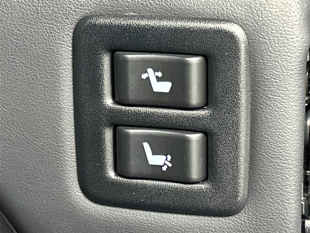 アルファード 2.5S Cパッケージ 禁煙車 純正ディスプレイオーディオ トヨタセーフティセンス 衝突軽減ブレーキ レーダークルーズコントロール レーントレーシングアシスト パワーバックドア 純正フリップダウンモニター 両側電動スライド(11枚目)