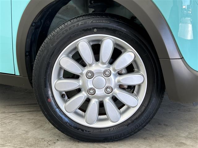 アルトラパン X 禁煙車 純正ナビ Bluetooth フルセグ 前席シートヒーター 全方位カメラ ETC オートライト 衝突軽減ブレーキ レーンキープアシスト プッシュスタート/スマートキー 純正アルミホイール(17枚目)