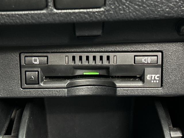 アルファード ２．５Ｓ　Ｃパッケージ　禁煙車　純正１０型ＳＤナビ　純正１２．１型フリップダウンモニター　トヨタセーフティセンス　衝突軽減ブレーキ　レーントレーシングアシスト　レーダークルーズコントロール　両側パワースライドドア　３眼ＬＥＤ（13枚目）