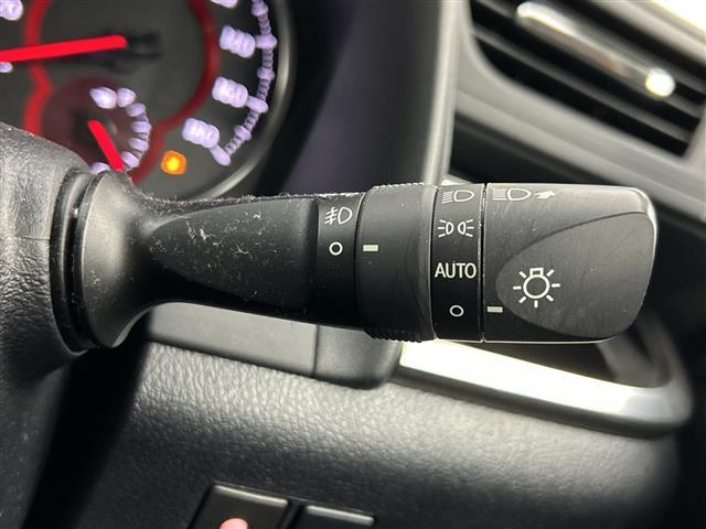 アルファード ２．５Ｓ　Ｃパッケージ　禁煙車　純正１０型ＳＤナビ　純正１２．１型フリップダウンモニター　トヨタセーフティセンス　衝突軽減ブレーキ　レーントレーシングアシスト　レーダークルーズコントロール　両側パワースライドドア　３眼ＬＥＤ（22枚目）