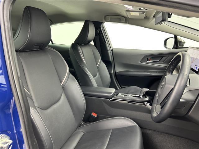 プリウス Ｚ　／禁煙車／純正ナビ／パノラミックビューモニター／ブラインドスポットモニター／パワーバックドア／運転席パワーシート（メモリ付き）／前席ベンチレーション／前席シートヒーター／トヨタセーフティセンス（14枚目）