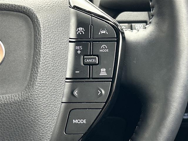 プリウス Ｚ　／禁煙車／純正ナビ／パノラミックビューモニター／ブラインドスポットモニター／パワーバックドア／運転席パワーシート（メモリ付き）／前席ベンチレーション／前席シートヒーター／トヨタセーフティセンス（23枚目）