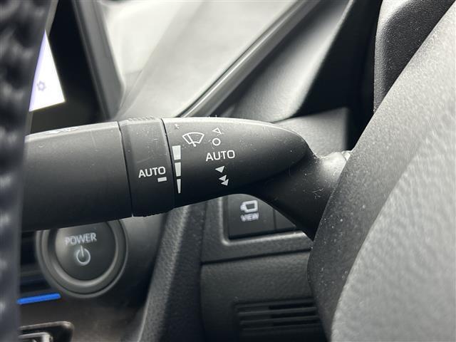 プリウス Ｚ　／禁煙車／純正ナビ／パノラミックビューモニター／ブラインドスポットモニター／パワーバックドア／運転席パワーシート（メモリ付き）／前席ベンチレーション／前席シートヒーター／トヨタセーフティセンス（24枚目）