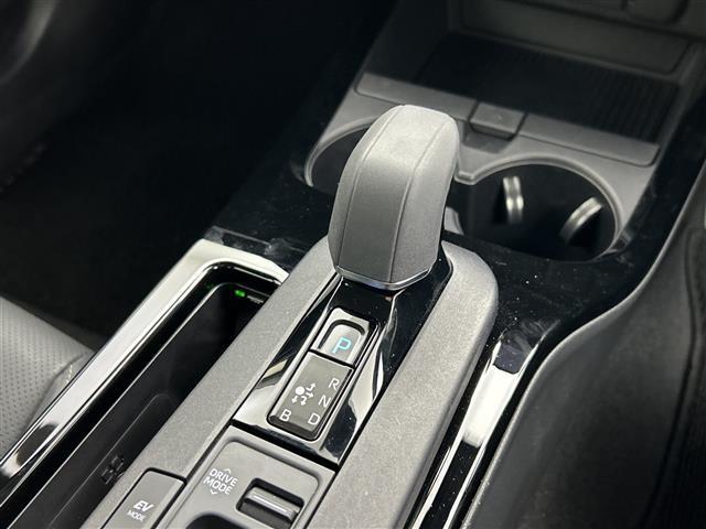 プリウス Ｚ　／禁煙車／純正ナビ／パノラミックビューモニター／ブラインドスポットモニター／パワーバックドア／運転席パワーシート（メモリ付き）／前席ベンチレーション／前席シートヒーター／トヨタセーフティセンス（28枚目）