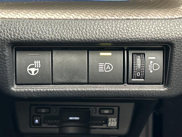 プリウス Ｚ　／禁煙車／純正ナビ／パノラミックビューモニター／ブラインドスポットモニター／パワーバックドア／運転席パワーシート（メモリ付き）／前席ベンチレーション／前席シートヒーター／トヨタセーフティセンス（31枚目）