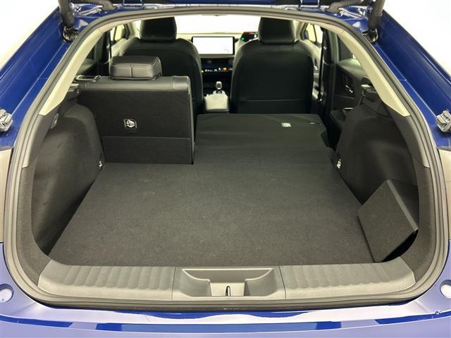 プリウス Ｚ　／禁煙車／純正ナビ／パノラミックビューモニター／ブラインドスポットモニター／パワーバックドア／運転席パワーシート（メモリ付き）／前席ベンチレーション／前席シートヒーター／トヨタセーフティセンス（41枚目）