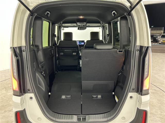 N-BOXカスタム ターボ 禁煙車 社外ディスプレイオーディオ アダプティブクルーズコントロール バックモニター 前席シートヒーター パドルシフト ハーフレザーシート 両側パワースライドドア LEDヘッドライト スペアキー(35枚目)