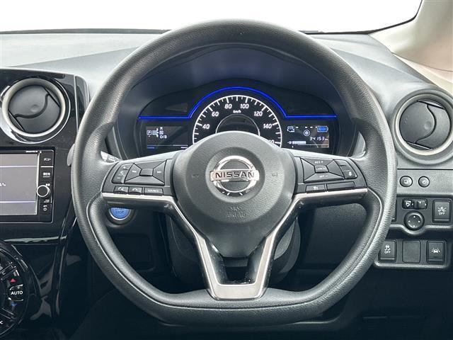 ノート ｅ－パワー　Ｘ　禁煙車　純正ナビ　エマージェンシーブレーキ　衝突軽減ブレーキ　レーンキープアシスト　レーダークルーズコントロール　アラウンドビューモニター　インテリジェントルームミラー　前後コーナーセンサー　ＬＥＤ（21枚目）