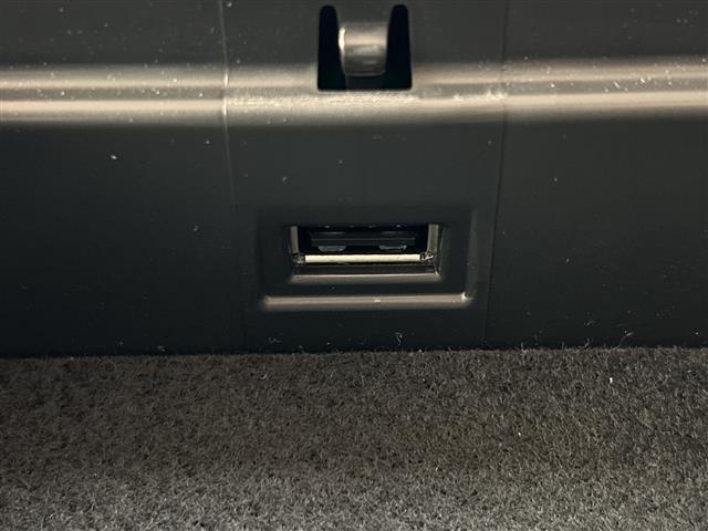 ノート ｅ－パワー　Ｘ　禁煙車　純正ナビ　エマージェンシーブレーキ　衝突軽減ブレーキ　レーンキープアシスト　レーダークルーズコントロール　アラウンドビューモニター　インテリジェントルームミラー　前後コーナーセンサー　ＬＥＤ（34枚目）