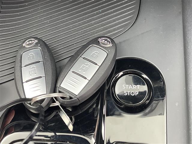 ノート オーテック　禁煙車　純正９インチメモリーナビ　エマージェンシーブレーキ　衝突軽減ブレーキ　レーンキープアシスト　オートハイビーム　バックカメラ　ＥＴＣ２．０　純正前後ドライブレコーダー　ステアリングスイッチ（12枚目）