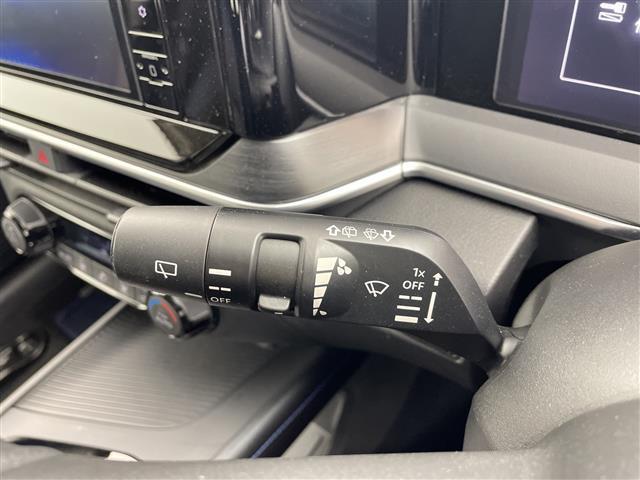 ノート オーテック　禁煙車　純正９インチメモリーナビ　エマージェンシーブレーキ　衝突軽減ブレーキ　レーンキープアシスト　オートハイビーム　バックカメラ　ＥＴＣ２．０　純正前後ドライブレコーダー　ステアリングスイッチ（24枚目）