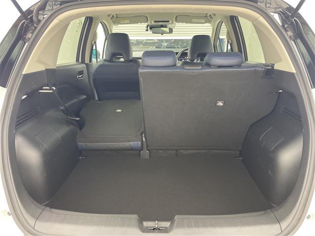 ノート オーテック　禁煙車　純正９インチメモリーナビ　エマージェンシーブレーキ　衝突軽減ブレーキ　レーンキープアシスト　オートハイビーム　バックカメラ　ＥＴＣ２．０　純正前後ドライブレコーダー　ステアリングスイッチ（29枚目）