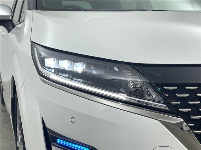 ノート オーテック　禁煙車　純正９インチメモリーナビ　エマージェンシーブレーキ　衝突軽減ブレーキ　レーンキープアシスト　オートハイビーム　バックカメラ　ＥＴＣ２．０　純正前後ドライブレコーダー　ステアリングスイッチ（34枚目）