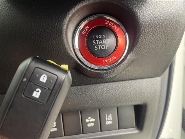 スイフトスポーツ ベースグレード　禁煙車　純正ナビ　クルーズコントロール　シートヒーター　ビルトインＥＴＣ　パドルシフト　ドライブレコーダー　ＴＶキャンセラー　オートライト　全方位カメラ　ステアリングスイッチ　衝突軽減ブレーキ（8枚目）