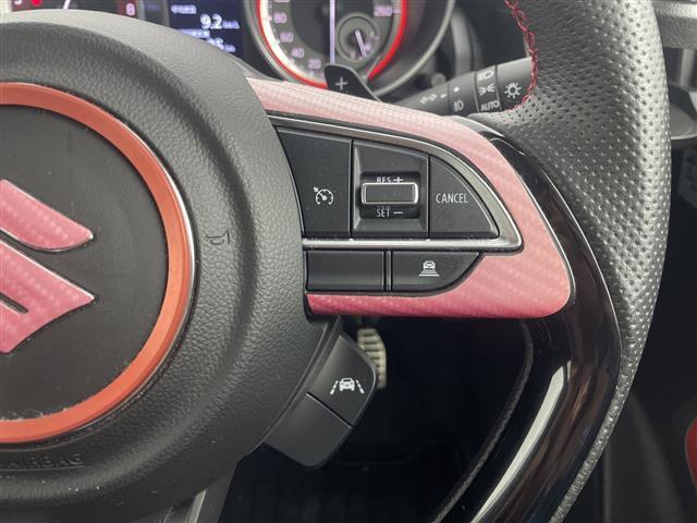 スイフトスポーツ ベースグレード　禁煙車　純正ナビ　クルーズコントロール　シートヒーター　ビルトインＥＴＣ　パドルシフト　ドライブレコーダー　ＴＶキャンセラー　オートライト　全方位カメラ　ステアリングスイッチ　衝突軽減ブレーキ（12枚目）