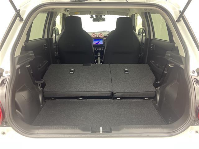 スイフトスポーツ ベースグレード　禁煙車　純正ナビ　クルーズコントロール　シートヒーター　ビルトインＥＴＣ　パドルシフト　ドライブレコーダー　ＴＶキャンセラー　オートライト　全方位カメラ　ステアリングスイッチ　衝突軽減ブレーキ（38枚目）