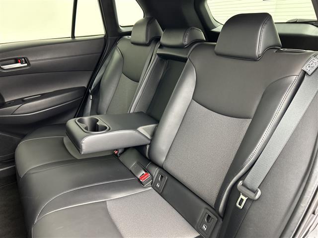 カローラクロス ハイブリッド　Ｚ　禁煙車／純正ディスプレイオーディオ／全方位カメラ／トヨタセーフティセンス／レーダークルーズコントロール／前席シートヒーター／パワーバックドア／ＢＳＭ／オートハイビーム／ハーフレザーシート／ＥＴＣ（40枚目）