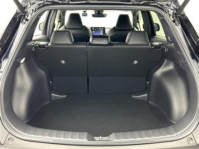 カローラクロス ハイブリッド　Ｚ　禁煙車／純正ディスプレイオーディオ／全方位カメラ／トヨタセーフティセンス／レーダークルーズコントロール／前席シートヒーター／パワーバックドア／ＢＳＭ／オートハイビーム／ハーフレザーシート／ＥＴＣ（42枚目）