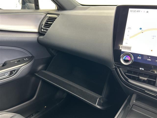 ＮＸ ＮＸ３５０ｈ　Ｆスポーツ　禁煙車　ワンオーナー　全周囲カメラ　ムーンルーフ　１４型でィスプレイオーディオ　ハンズフリー電動リアゲート　純正ＯＰオレンジキャリパー　パワーシート　全席シートヒーター　ＤＮ席ベンチレーション（22枚目）