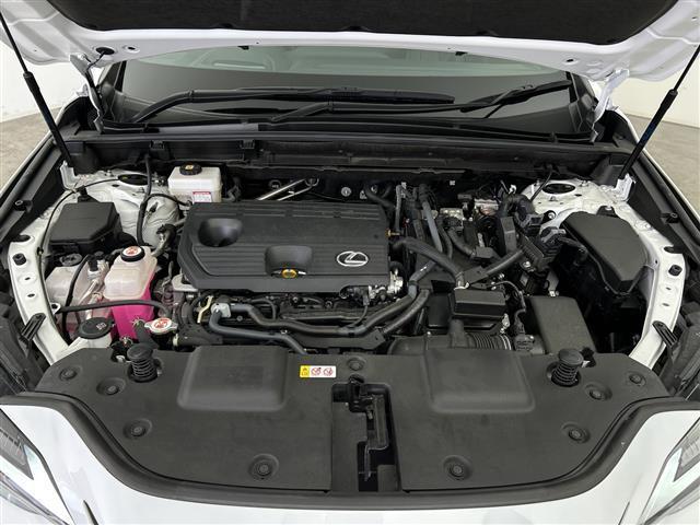 ＮＸ ＮＸ３５０ｈ　Ｆスポーツ　禁煙車　ワンオーナー　全周囲カメラ　ムーンルーフ　１４型でィスプレイオーディオ　ハンズフリー電動リアゲート　純正ＯＰオレンジキャリパー　パワーシート　全席シートヒーター　ＤＮ席ベンチレーション（43枚目）