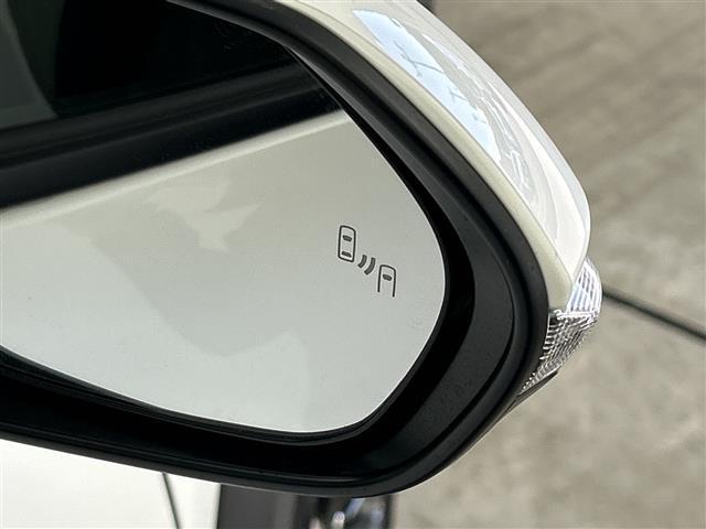 ヤリスクロス ハイブリッドＺ　禁煙車／純正ディスプレイオーディオ／全方位カメラ／ＴｏｙｏｔａＳａｆｅｔｙＳｅｎｓｅ／ビルトインＥＴＣ２．０／レーダークルーズコントロール／ブラインドスポットモニター／ハーフレザーシート（5枚目）