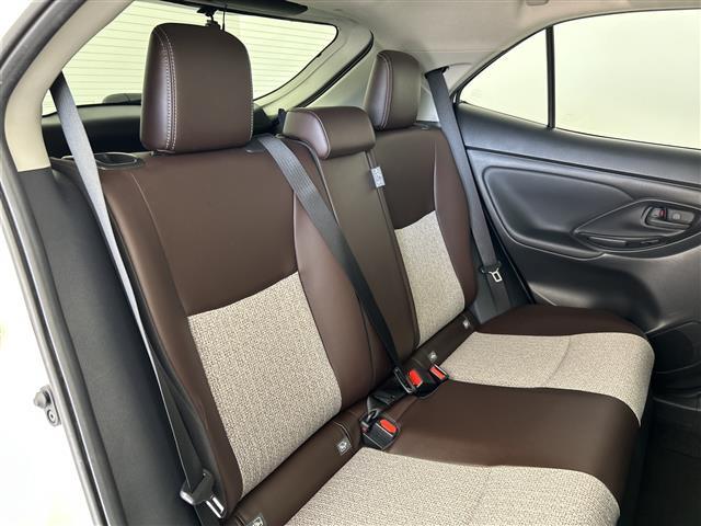 ヤリスクロス ハイブリッドＺ　禁煙車／純正ディスプレイオーディオ／全方位カメラ／ＴｏｙｏｔａＳａｆｅｔｙＳｅｎｓｅ／ビルトインＥＴＣ２．０／レーダークルーズコントロール／ブラインドスポットモニター／ハーフレザーシート（14枚目）