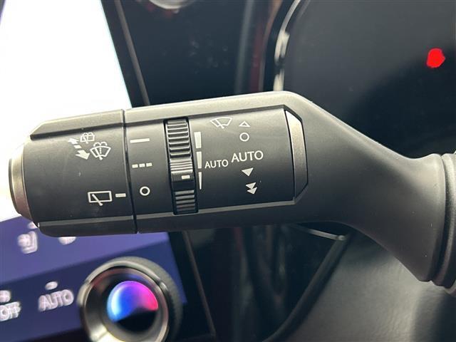 ＮＸ ＮＸ３５０ｈ　Ｆスポーツ　禁煙車　ムーンルーフ　パノラミックビューモニター　純正１４インチディスプレイオーディオＰｌｕｓ　Ｆスポ専用本革スポーツシート　ＬｅｘｕｓＳａｆｅｔｙ＋　衝突軽減ブレーキ　レーントレーシングアシスト（26枚目）