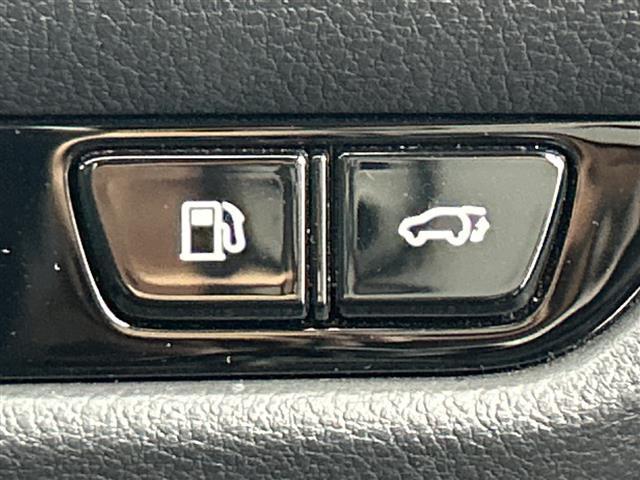 ＮＸ ＮＸ３５０ｈ　Ｆスポーツ　禁煙車　純正１４インチディスプレイオーディオＰｌｕｓ　ムーンルーフ　３眼ＬＥＤ　純正ＯＰオレンジキャリパー　パノラミックビューモニター　ＬｅｘｕｓＳａｆｅｔｙ＋　レーダークルーズコントロール　ＢＳＭ（8枚目）